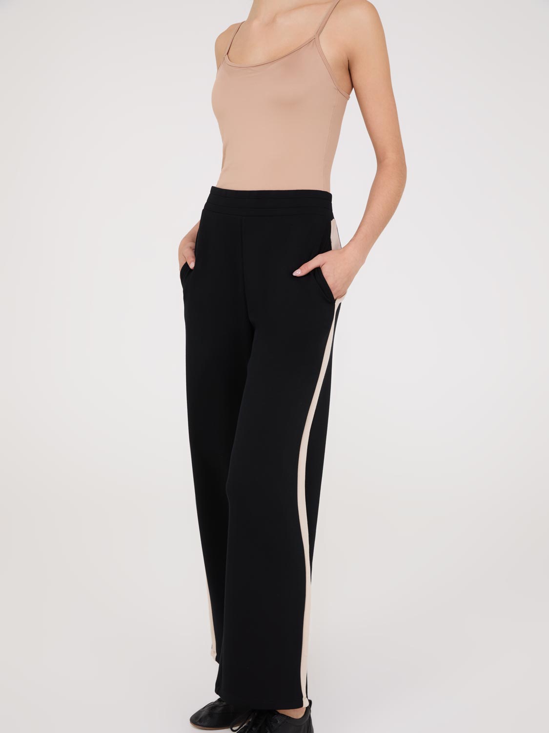 Contrast Stripe Cloud Fleece Wide-Leg Pants