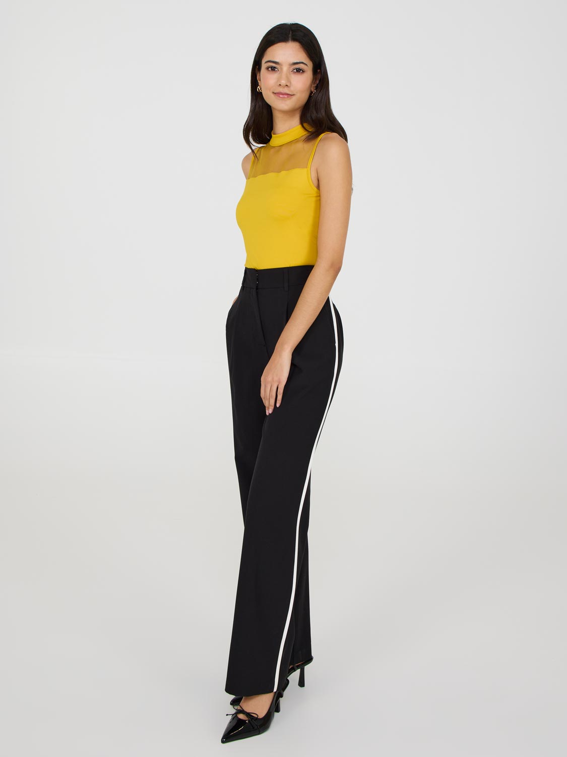Contrast Piping Wide-Leg Pants