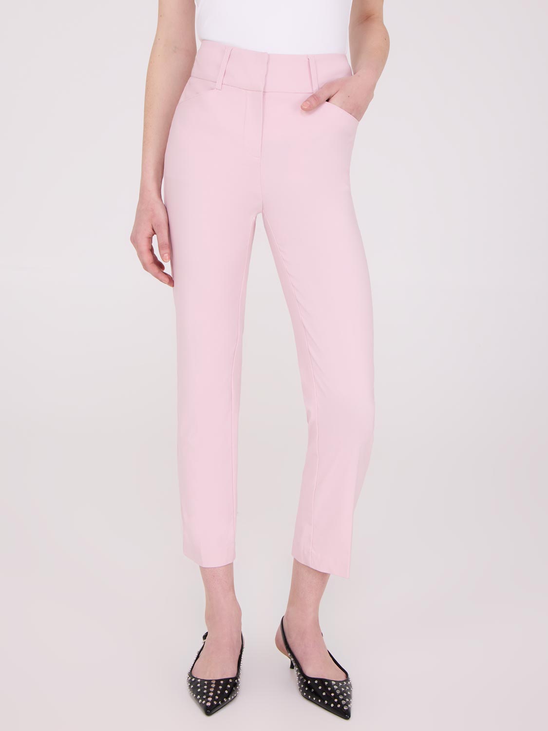 Mid-Rise Capri Pants